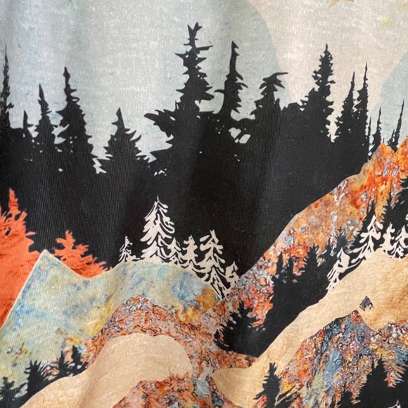 Cozy Graphic Mountain Hoodie - Picture 7 of 7